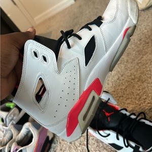 jordans• worn once• in good condition